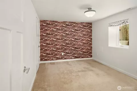 Bedroom - 227 29th Ave E, Seattle, WA 98112 photo 6 of 6