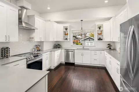 Kitchen - 227 29th Ave E, Seattle, WA 98112 photo 2 of 4