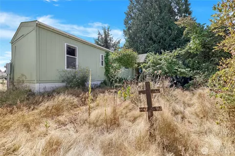 Exterior - 3012 116th St SE, Everett, WA 98208 photo 6 of 6