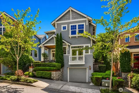1543 NE Iris St, Issaquah, WA 98029