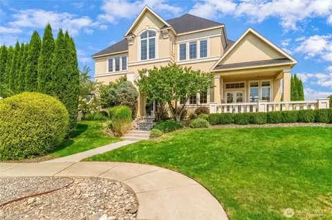1017 SE Crestlane Dr, College Place, WA 99324