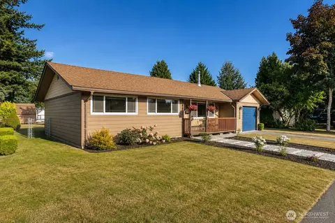 Exterior - 1163 Garfield St, Enumclaw, WA 98022 photo 2 of 10