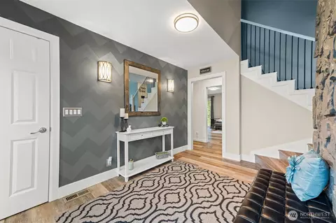 Entry Way - 20215 189th Avenue Ct E, Orting, WA 98360 photo 2 of 3