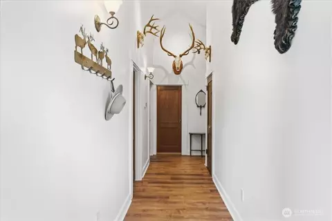Entry Way - 1138 Pioneer St, Enumclaw, WA 98022 photo 1 of 1