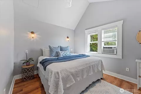 Bedroom - 1138 Pioneer St, Enumclaw, WA 98022 photo 1 of 3