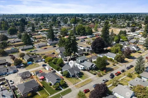 View/Area - 1138 Pioneer St, Enumclaw, WA 98022 photo 2 of 3