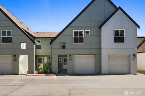 23824 66th Ave S #L104, Kent, WA 98032