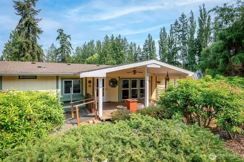 55 Hunt Rd, Port Hadlock, WA 98339