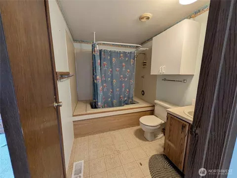 Bath - 202 Over St, Sequim, WA 98382 photo 1 of 1