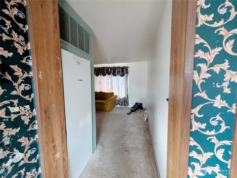 Entry Way - 202 Over St, Sequim, WA 98382 photo 1 of 1