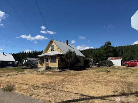 719 E 2nd St, Cle Elum, WA 98922