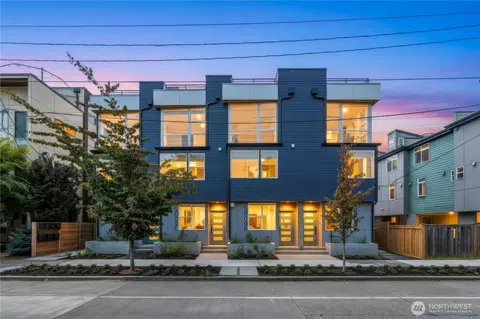 5009 Fauntleroy Ave SW #C, Seattle, WA 98136