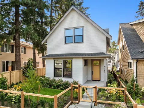 9323 126th Ave NE, Kirkland, WA 98033