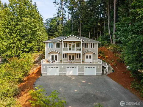 412 Seabeck Holly Rd W, Seabeck, WA 98380
