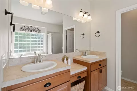 Bath - 682 Fox Hollow Rd, Sequim, WA 98382 photo 4 of 5