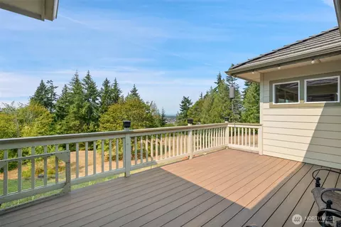 Exterior - 682 Fox Hollow Rd, Sequim, WA 98382 photo 5 of 10