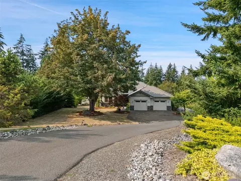 682 Fox Hollow Rd, Sequim, WA 98382
