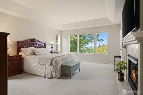 Bedroom - 682 Fox Hollow Rd, Sequim, WA 98382 photo 2 of 3