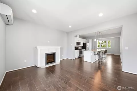 Living - 11220 19th Dr SE, Everett, WA 98208 photo 2 of 2
