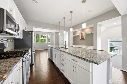 Kitchen - 11220 19th Dr SE, Everett, WA 98208 photo 2 of 4
