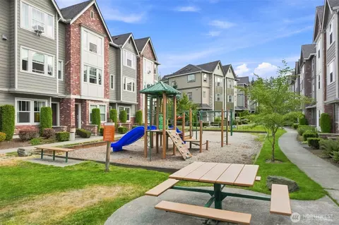 Exterior - 11220 19th Dr SE, Everett, WA 98208 photo 5 of 5