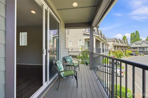 Exterior - 11220 19th Dr SE, Everett, WA 98208 photo 2 of 5
