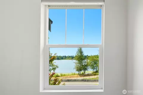 View/Area - 11220 19th Dr SE, Everett, WA 98208 photo 1 of 4