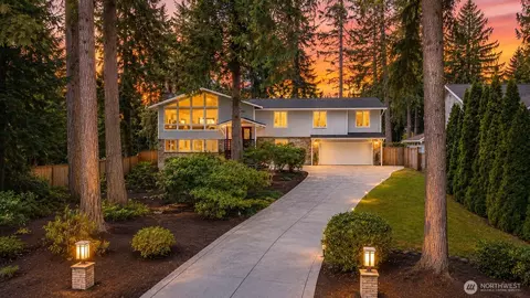 2531 Sahalee Dr W, Sammamish, WA 98074