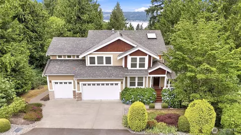 451 211th Ave NE, Sammamish, WA 98074