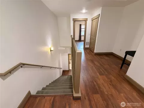 Entry Way - 2115 201st Pl SE #D5, Bothell, WA 98012 photo 5 of 6