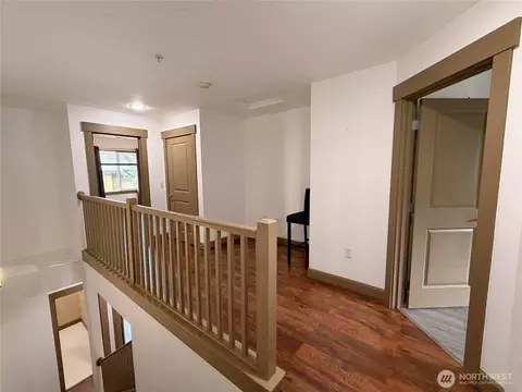Entry Way - 2115 201st Pl SE #D5, Bothell, WA 98012 photo 4 of 6