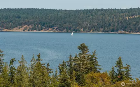 9999 Hwy 101, Sequim, WA 98382 photo 2