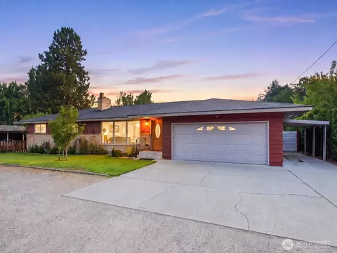 567 Dayton Ave, East Wenatchee, WA 98802