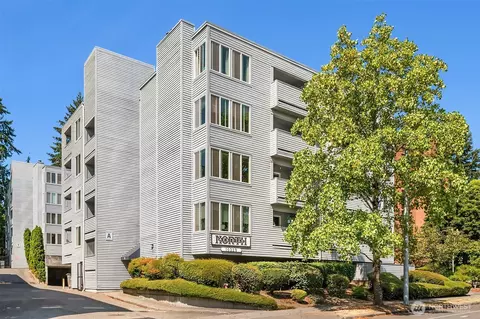 10329 Meridian Ave N #202, Seattle, WA 98133