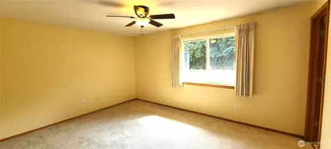 Bedroom - 101 Cathy Ct, Sequim, WA 98382 photo 1 of 3