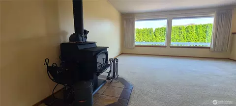 Living - 101 Cathy Ct, Sequim, WA 98382 photo 3 of 3