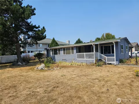 11436 SE 208th St, Kent, WA 98031