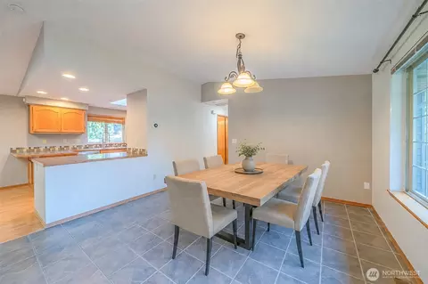 Dining - 704 105th Pl SE, Everett, WA 98208 photo 1 of 1