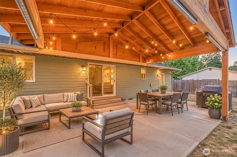 Exterior - 704 105th Pl SE, Everett, WA 98208 photo 1 of 5