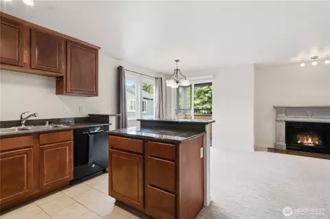 Kitchen - 20322 Bothell Everett Hwy #E301, Bothell, WA 98012 photo 2 of 3