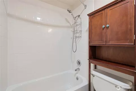 Bath - 20322 Bothell Everett Hwy #E301, Bothell, WA 98012 photo 3 of 3