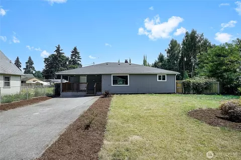 256 Douglas St, Longview, WA 98632