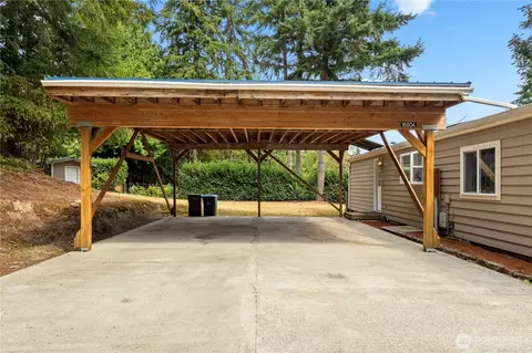 16804 Lark Ln NW, Poulsbo, WA 98370