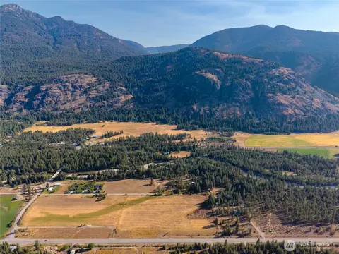 View/Area - 9 Deer Run Loop Rd, Winthrop, WA 98862 photo 4 of 4