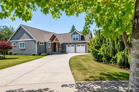 1312 Bradley Meadows Ct, Lynden, WA 98264