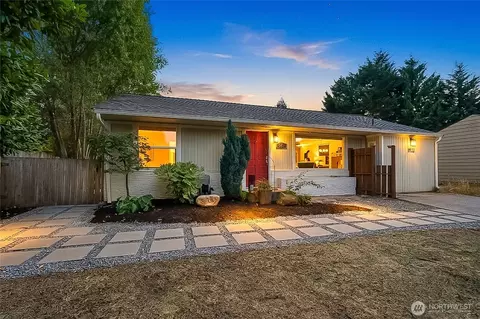 3922 214th St SW, Mountlake Terrace, WA 98043
