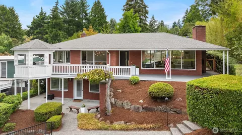 6635 57th Ave NE, Seattle, WA 98115