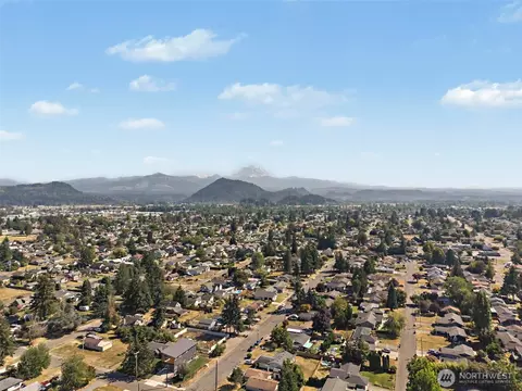 View/Area - 2690 Wyrick Ct, Enumclaw, WA 98022 photo 3 of 3