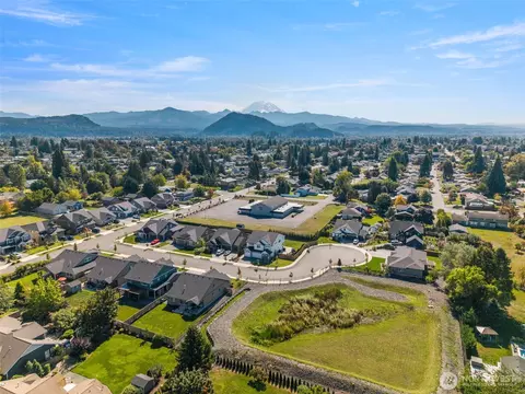 View/Area - 2690 Wyrick Ct, Enumclaw, WA 98022 photo 2 of 2