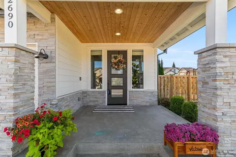 Exterior - 2690 Wyrick Ct, Enumclaw, WA 98022 photo 2 of 7